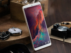 罗永浩曝光坚果Pro 2新特性 用户体验大增