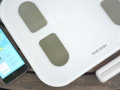 体重管理要暖要精 斐讯S7智能体脂秤体验