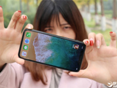 iPhone X专用贴膜神器：“刘海”不跑偏