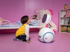 华硕Zenbo Qrobot小布：让家升级，让爱升级