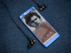 买不起专业相机？买这些拍照好的手机就行了