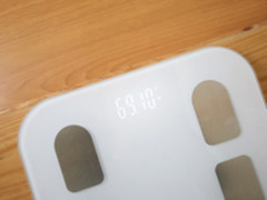 有高颜值更有精数据，斐讯智能体脂秤S7 