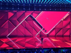 全面升级人工智能系统 荣耀V10正式发布