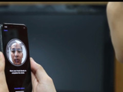 老外制作“人脸面具” ：iPhone X被骗傻