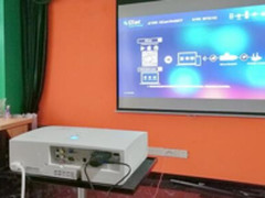 从洽谈室到中小会议室 实用型商务投影推荐