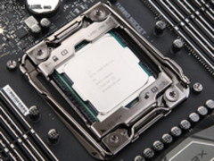 史上最贵18核新核弹 Intel Core i9-7980XE