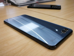 12月7发布 华为Nova 2s曝光：全面屏颜值高