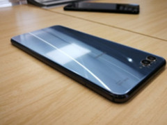 华为nova 2s 12月7发！玻璃机身手感绝妙