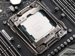 史上最贵18核新核弹 Intel Core i9-7980XE