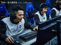 双十二再掀剁手热，买台三星显示器犒劳自己