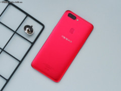 白天黑夜都清晰 拍照手机OPPO R11s热销中