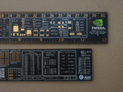 NVIDIA做了把尺子 内部搭载GP104等芯片