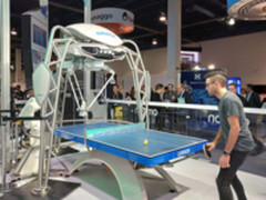 国球陪练无敌了 不吃饭不喝水不生气有耐心