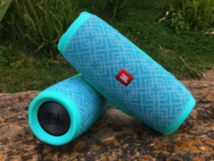 泡水也不怕 JBLGE3翡冷翠无线蓝牙音箱试玩