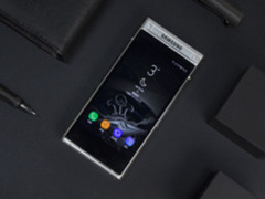 三星W2018评测 十年匠心创新浓缩于掌间