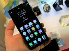 vivo X20 Plus屏幕指纹版：全面屏完美了