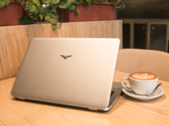 PC情报站：新年我送了父亲一台海尔电脑