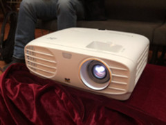 不到8000元优派全新家用4K投影机搬回家