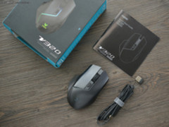 全能体验 雷柏V320双模光学游戏鼠标评测