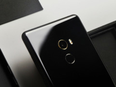 雷军亲自确认 小米MIX 2S将支持无线充电