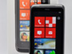 中国首款WP7手机 HTC 7 Trophy开箱图赏