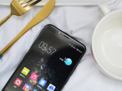 年轻人的潮流新装备 努比亚V18正式发布