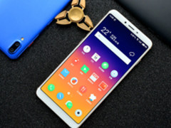 享受优先发货送自拍杆 魅蓝E3今天预售