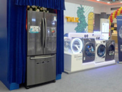 三星联合国美 发售双驱洗衣机和美式冰箱