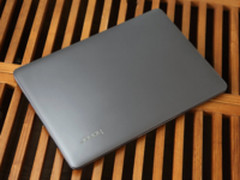 确认眼神遇上对的本 抢鲜体验荣耀MagicBook