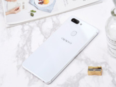 超典雅的双面玻璃设计 OPPO R15雪盈白上市