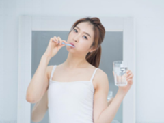 脆弱牙龈老出血 飞利浦有款护龈神器了解吗