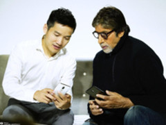 刘作虎提前上手一加6 黑白双色玻璃后壳