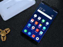 大屏越级体验 魅族15 Plus玄武灰现货供应