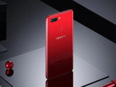 时尚领域圈粉无数 OPPO R15诠释至美设计