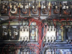 数据中心服务器接入部署的布线方式是什么？