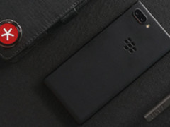 基因个性外观+全键盘 黑莓新机KEY2售价不高