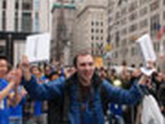 挤爆!黄牛!不差钱!iPad 2发售详细解读