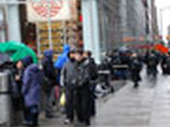 今日上市 苹果iPad 2美国发售现场直播