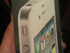 中国第一人!第一台!白色版iPhone 4诞生