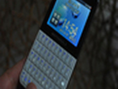 电容屏+全键盘仅千元 MOTO EX223评测