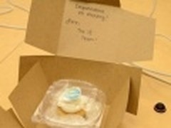 Firefox更新太频繁 IE团队送小蛋糕调侃