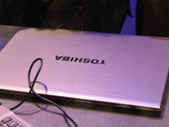 IDF2011 东芝UltraBook Z830真机亮相