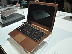 极致奢华 三星展出900X1B金色版笔记本