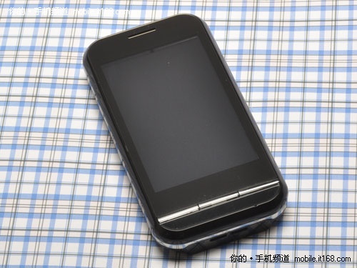 俄罗斯android手机 highscreen zeus