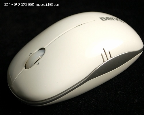 四向滚轮 明基me760无线激光鼠标评测