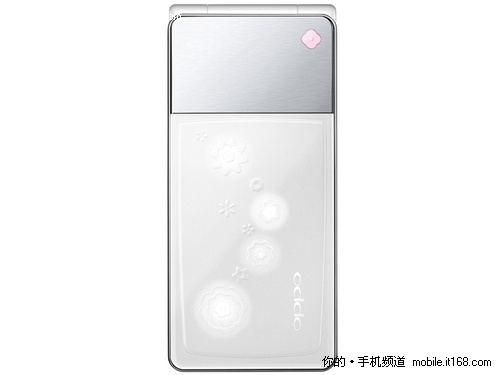 唯美时尚翻盖手机 oppo u525售价1600元