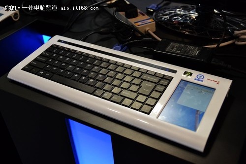 长城键盘式跨界一体机