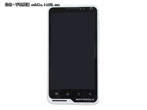 智能时尚手机 摩托罗拉xt615现售1980元