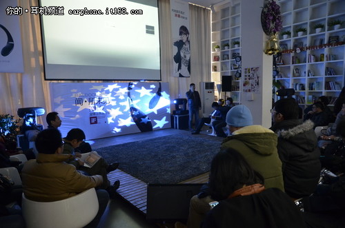 日高级电子工程师,中国第一台轻触式逻辑随身听研发者 -- 郁志曰先生