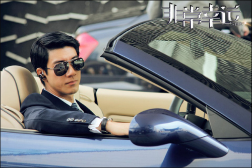 王力宏特工耳机走红